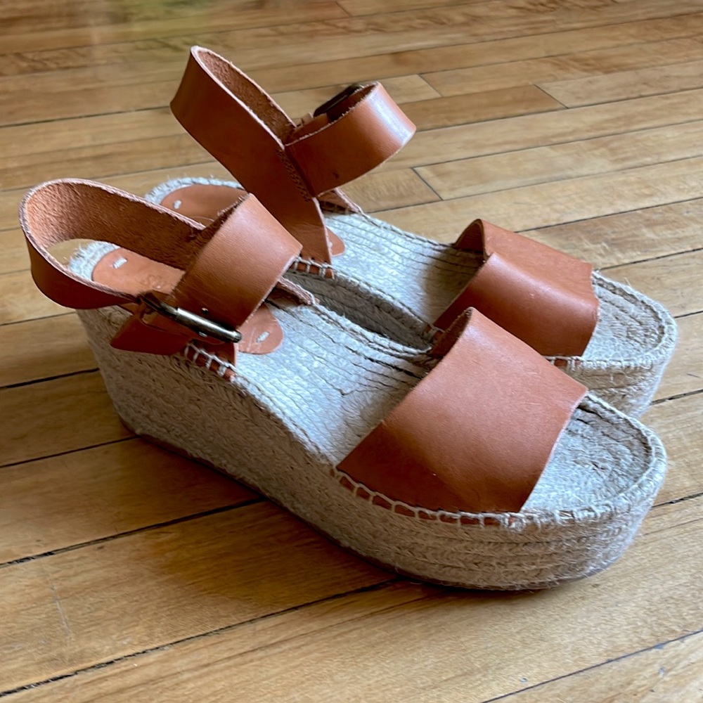 Soludos 7.5 Nude Leather Espadrilles